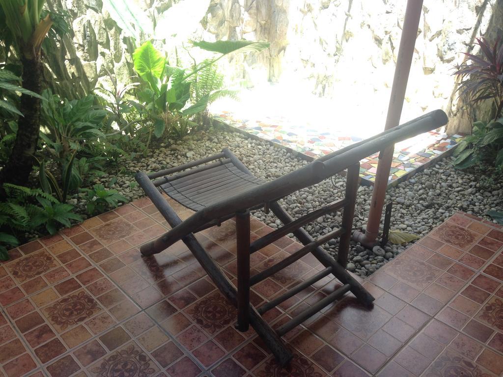 The Lotus Garden Bed and Breakfast Puerto Princesa Buitenkant foto