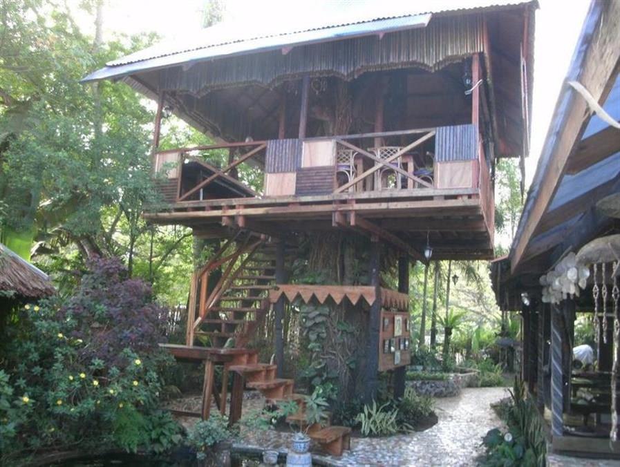 The Lotus Garden Bed and Breakfast Puerto Princesa Buitenkant foto