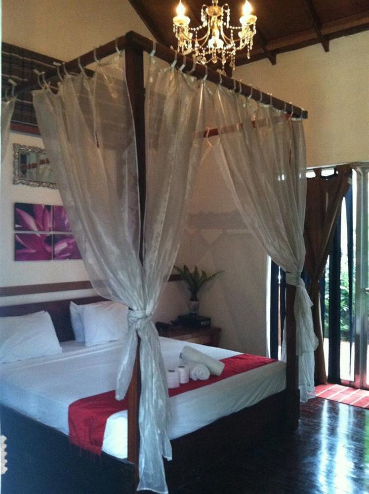 The Lotus Garden Bed and Breakfast Puerto Princesa Buitenkant foto