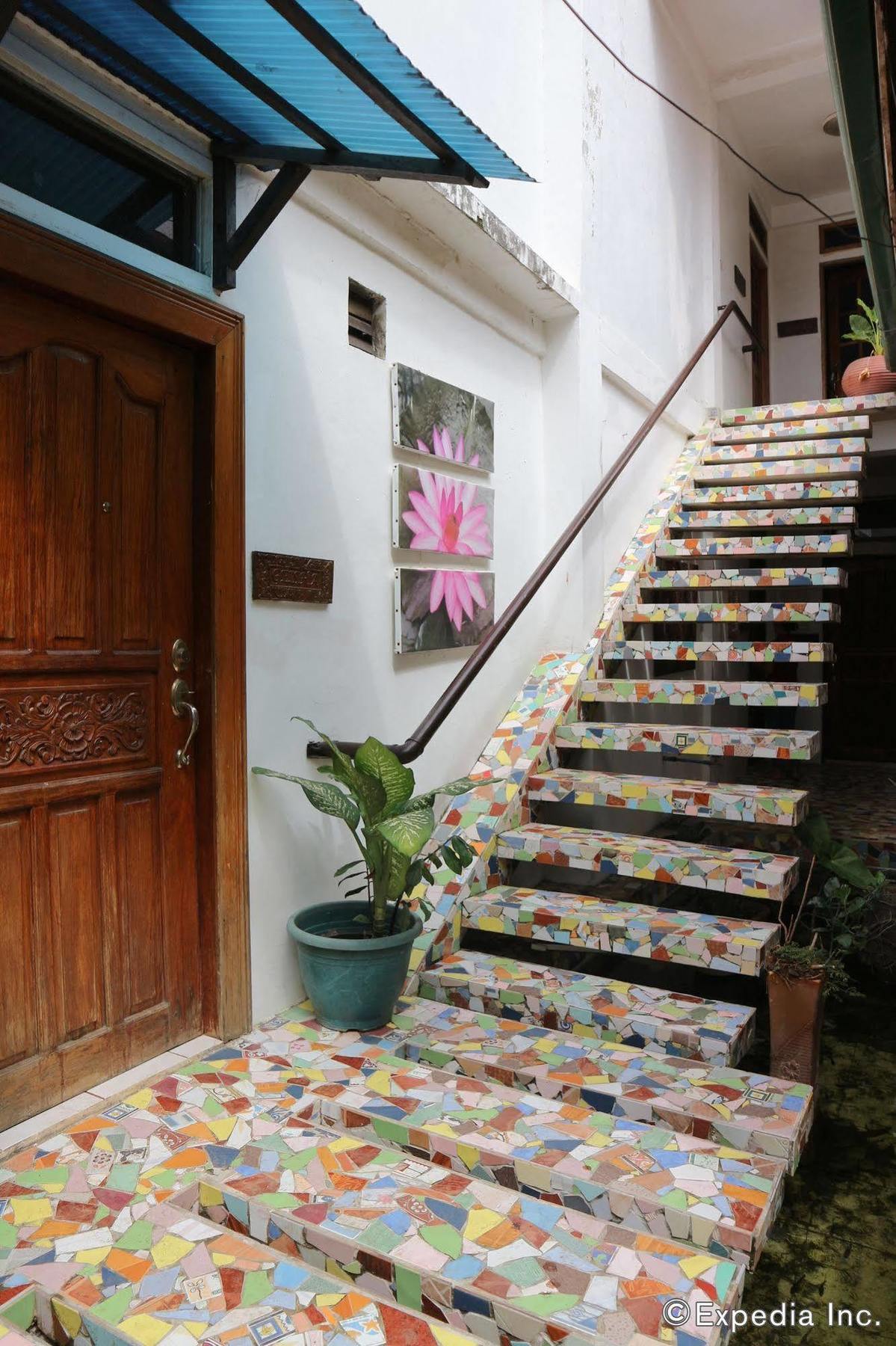 The Lotus Garden Bed and Breakfast Puerto Princesa Buitenkant foto